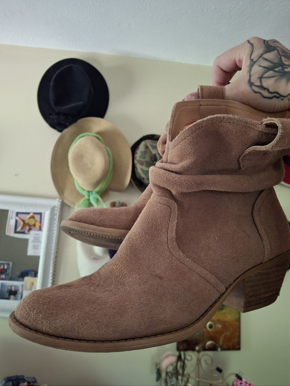 Dingo Leather Slouchy Ankle Booties